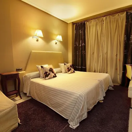 Señorío De Bazán 2* Palacios De La Valduerna