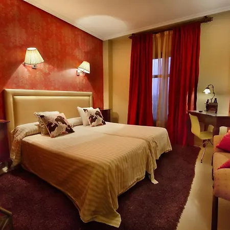 Señorío De Bazán 2*